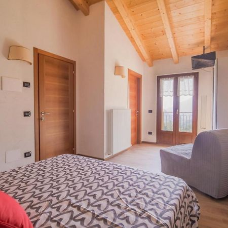 Agriturismo La Cascina B&B 산 페델레 인텔비 외부 사진