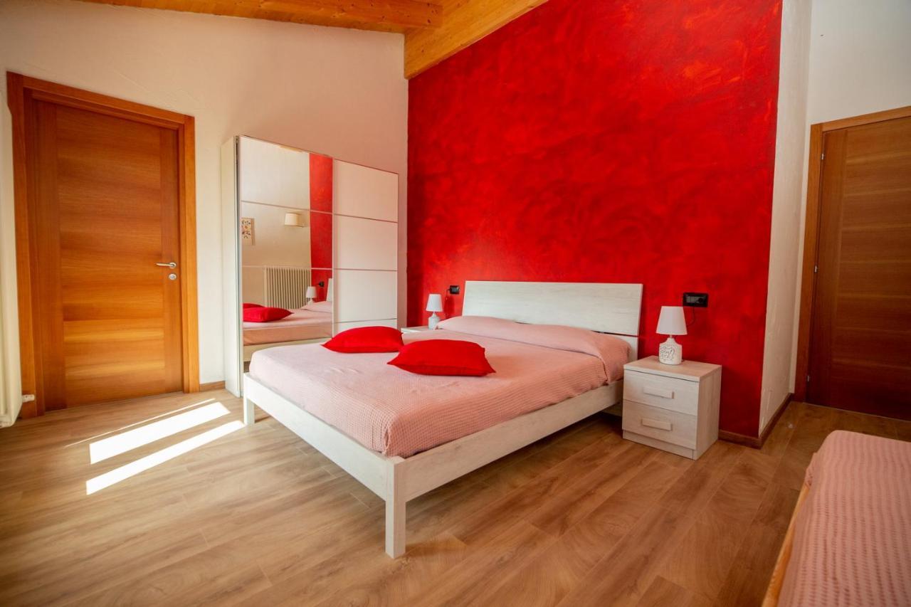 Agriturismo La Cascina B&B 산 페델레 인텔비 외부 사진